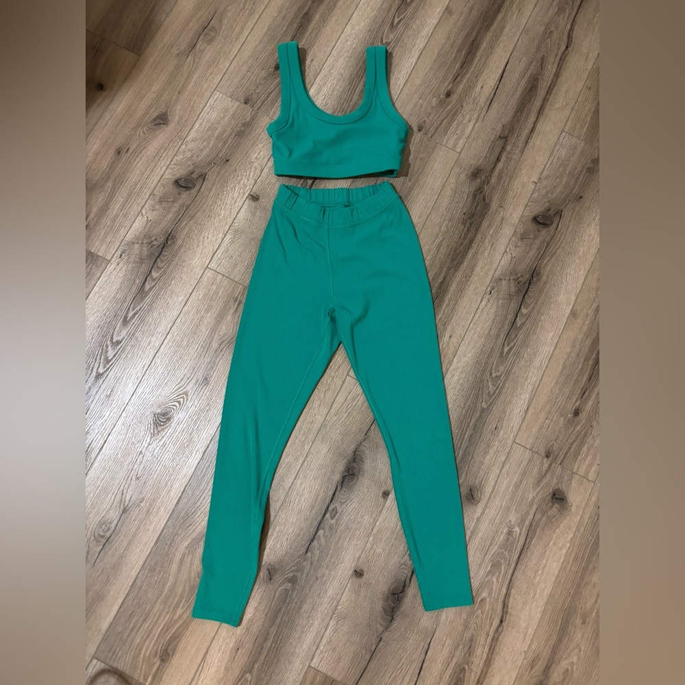 ALO ribbed set
